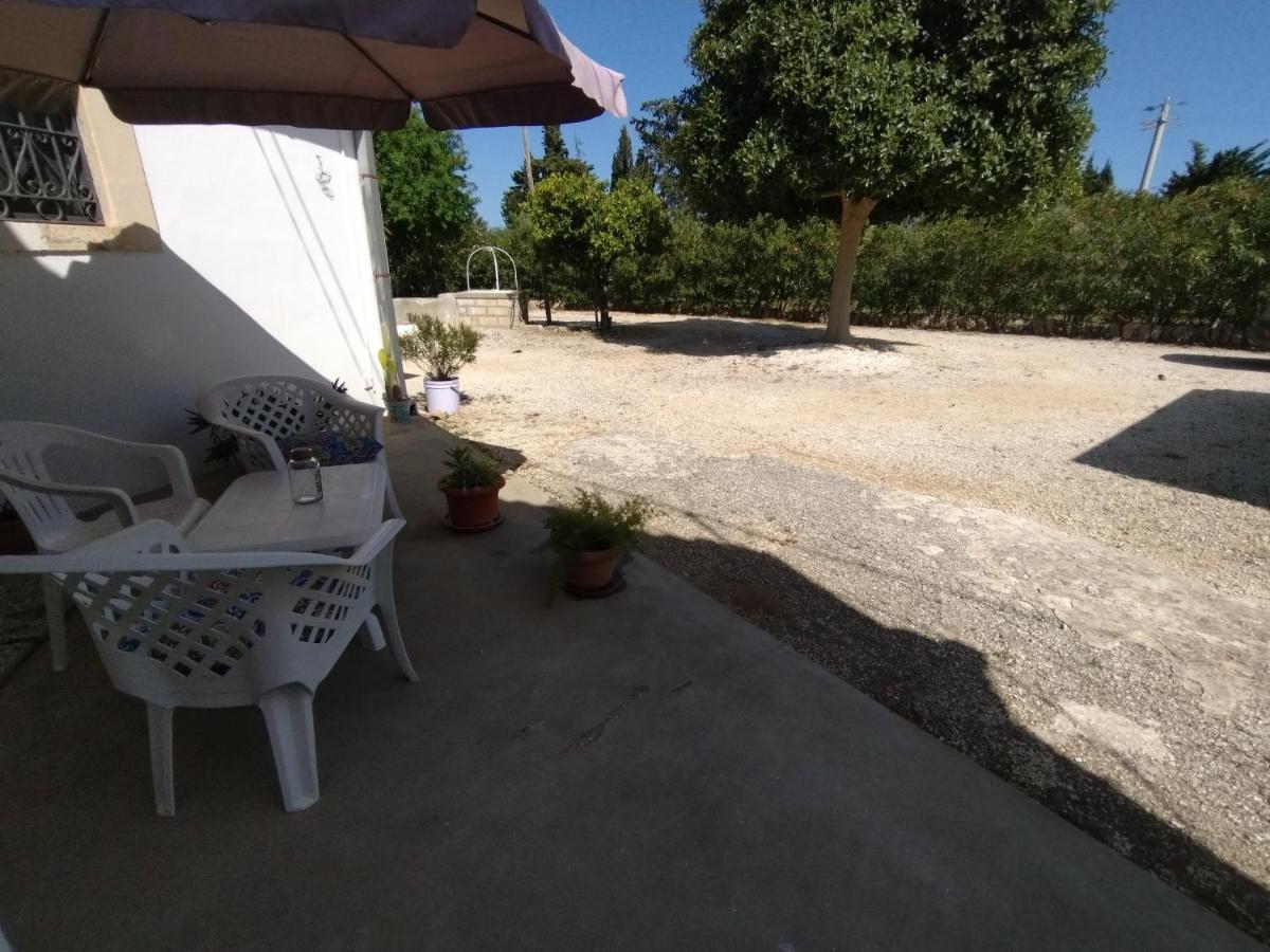 Hibiscus Siracusa Syracuse Extérieur photo